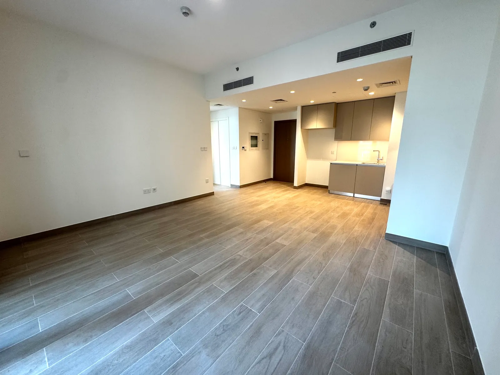 Savanna at Creek Beach Tower 3, Dubai Creek Harbour (The Lagoons) — photo 1