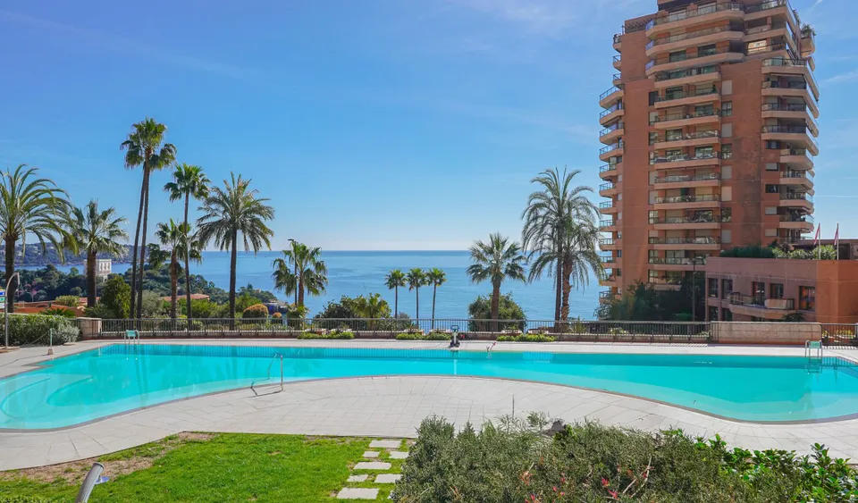 La Rousse – Parc Saint Roman, La Rousse — photo 1