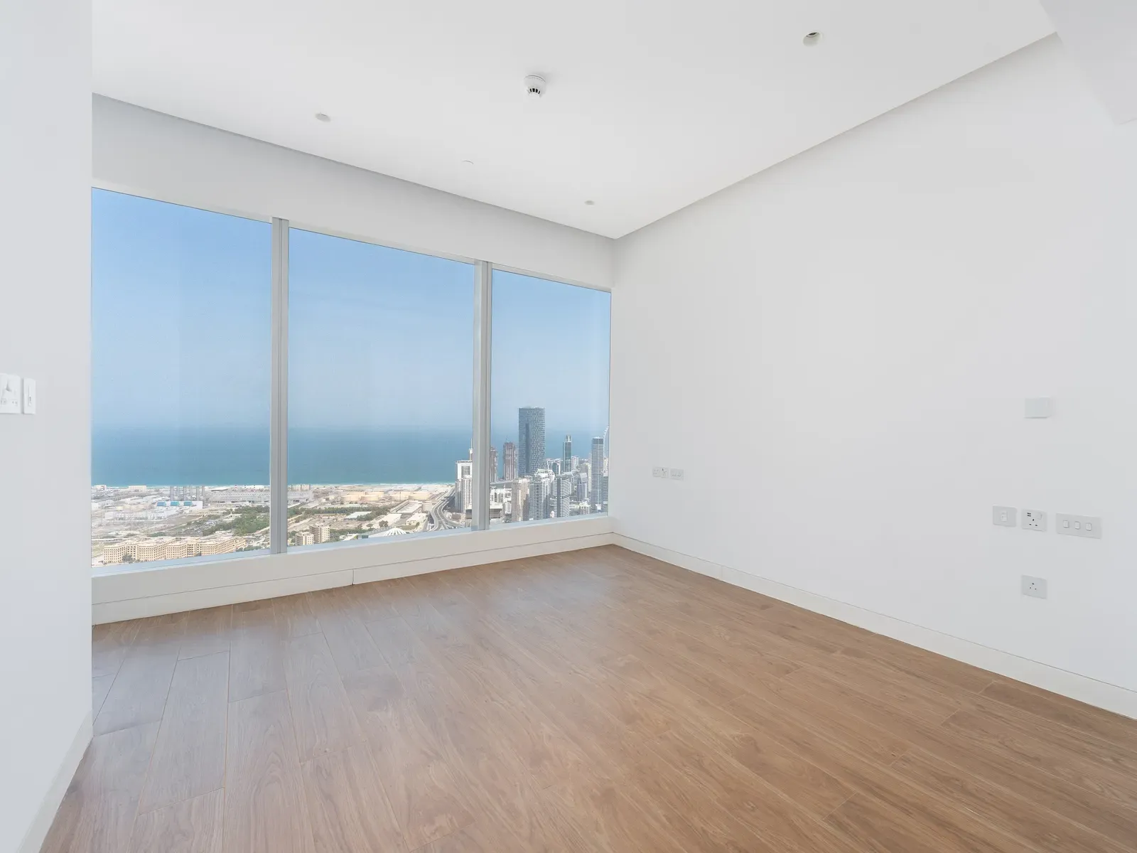 Uptown Tower · photo 5