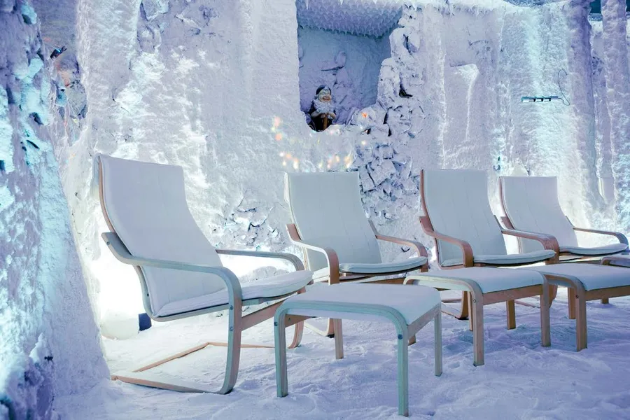 Snow Room at Azizi Venice .