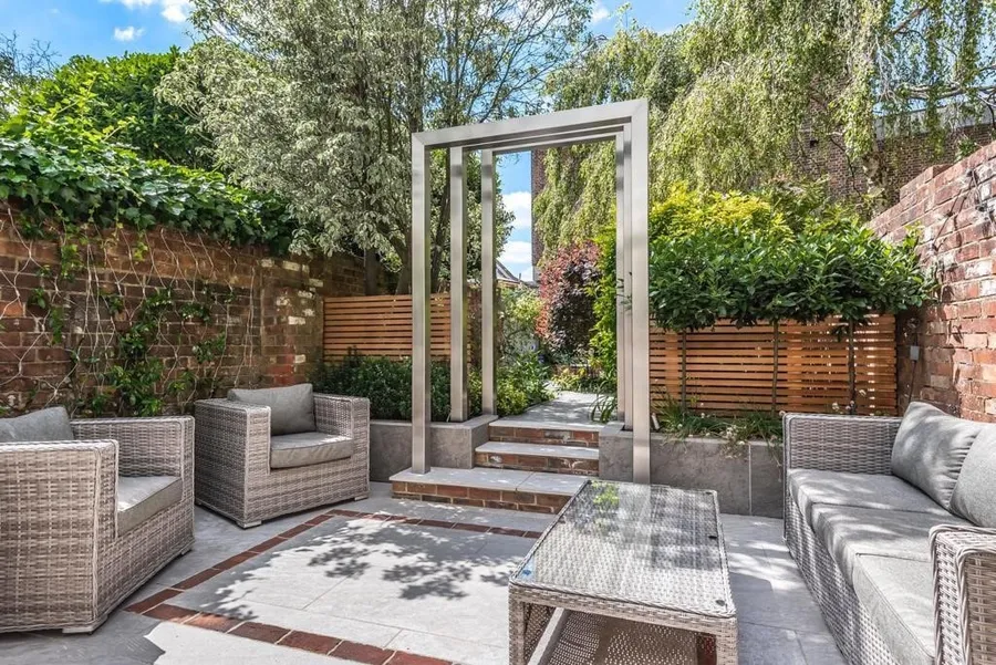 Outdoor Seating Areas at Binghatti Amberhall.