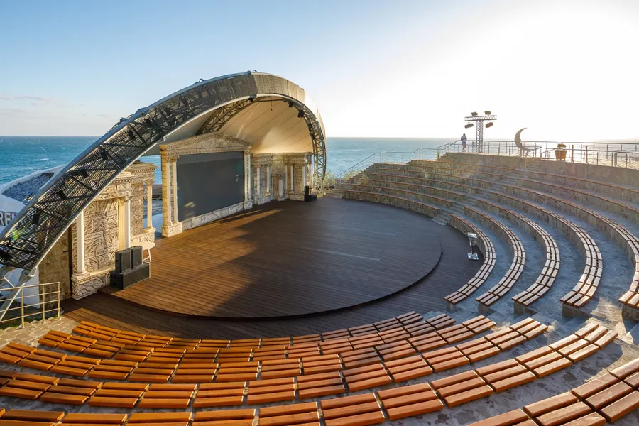 Amphitheatre at Binghatti Skyrise.