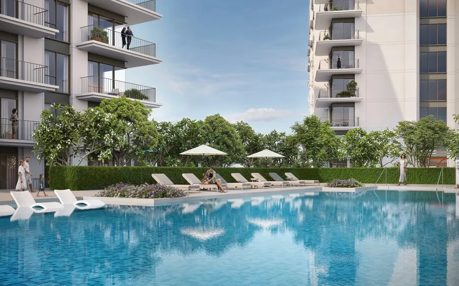 Adult & Kids Pool   at Golf Verge.