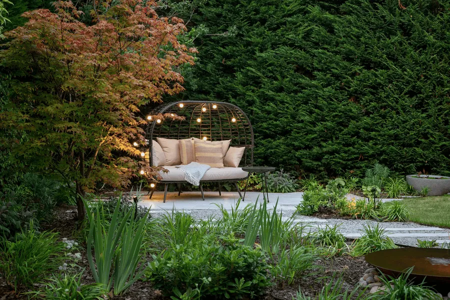Outdoor Lounge at Enta Residences.
