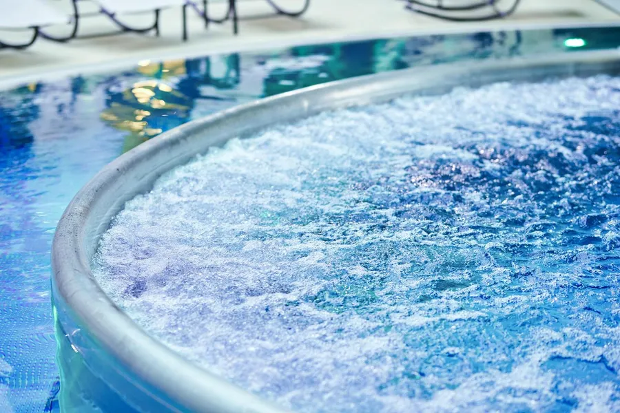Jacuzzi at Berkeley Square.