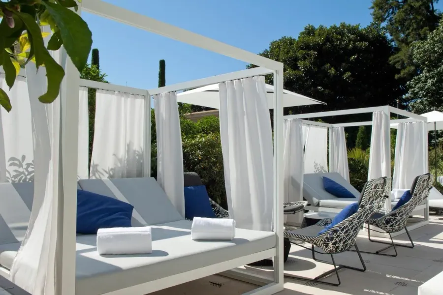 Cabanas at The Symphony by Imtiaz.