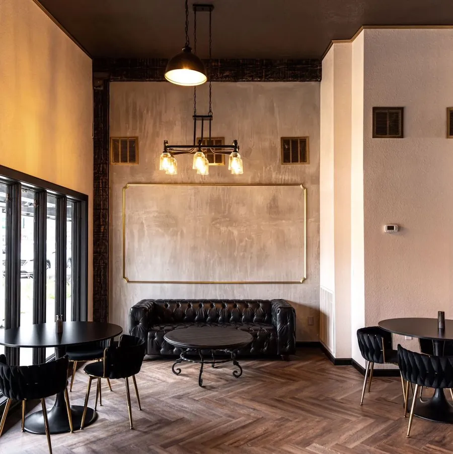 Coffee Lounge
at The Autograph i Series Residence.