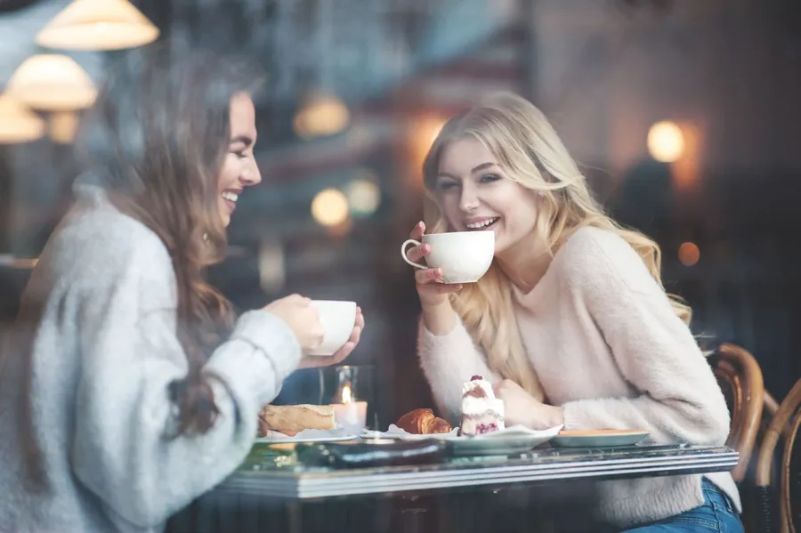 Restaurants And Cafes at Waves Opulence.