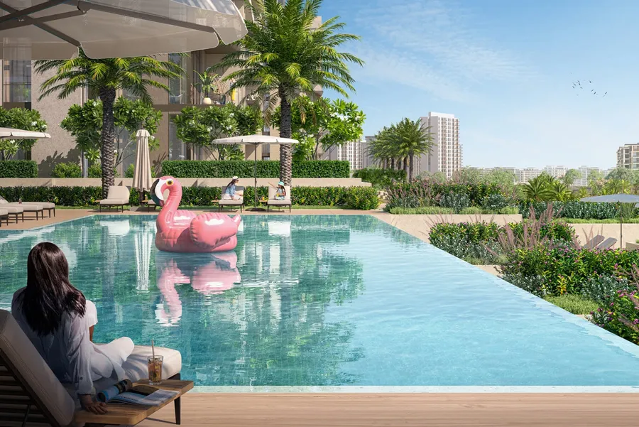 Swimming Pool & Kids' Pool at Elvira.