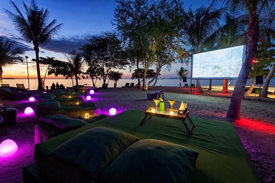 Beach Cinema at Coral Reef.