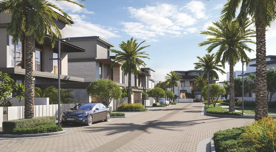 Plaza Area at The Lakeshore.