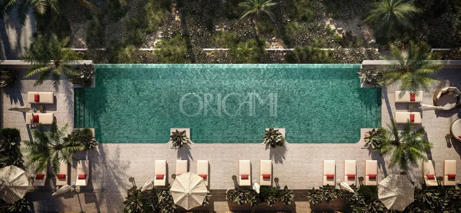 Resort-style Infinity Pool at Soma Residences.