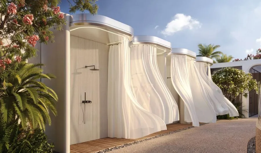 Poolside Shower at Weybridge Gardens 5.