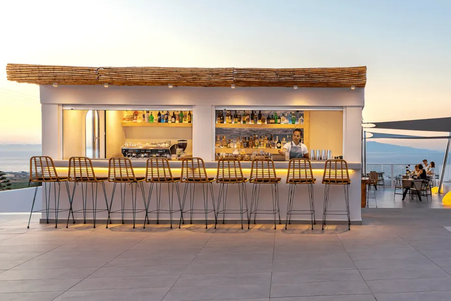Juice Bar & Healthy Cafe at Arthouse Private Residences.