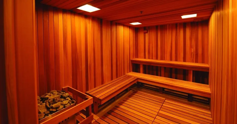 Sauna & Jacuzzi at Golden Wood Views V.