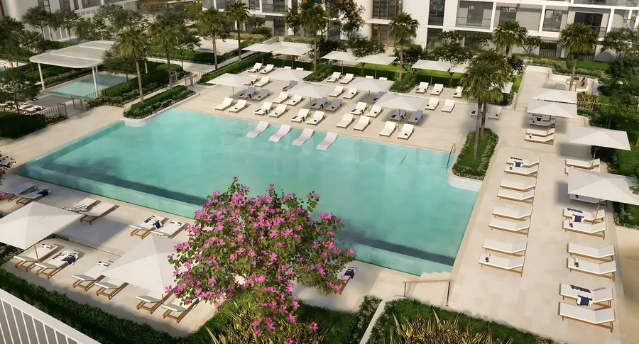 Swimming Pool at Cello by Taraf.