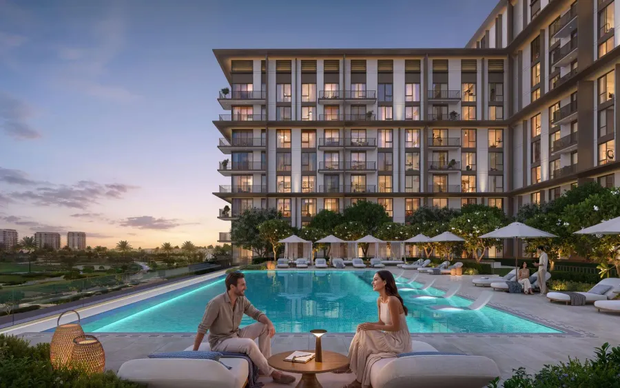 Infinity Pool & Pool Deck at Golf Trails.